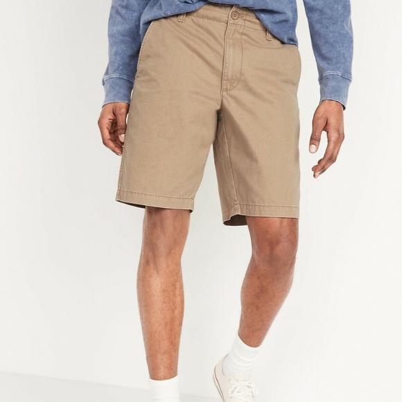 NWT: old navy Straight Lived-In Khaki Non-Stretch Shorts for Men (48) - Picture 1 of 13